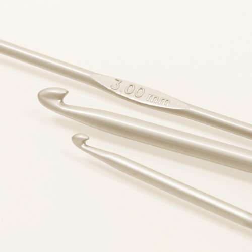 Aluminium crochet hook 15cm